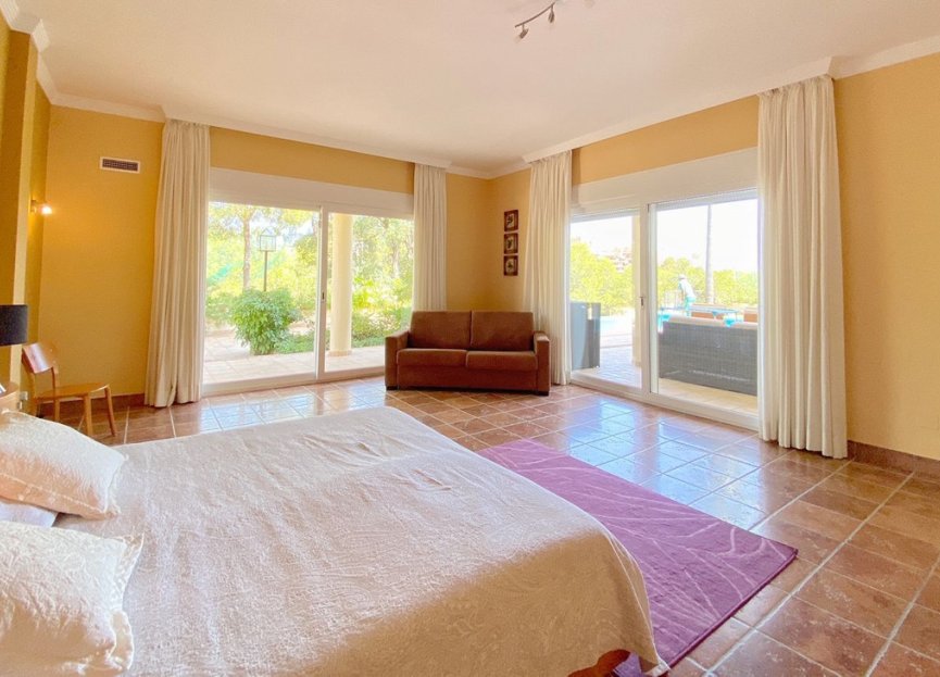 Resale - House - Detached Villa - Marbella - Elviria