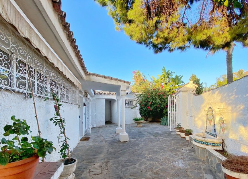 Resale - House - Detached Villa - Marbella - Marbella Centro