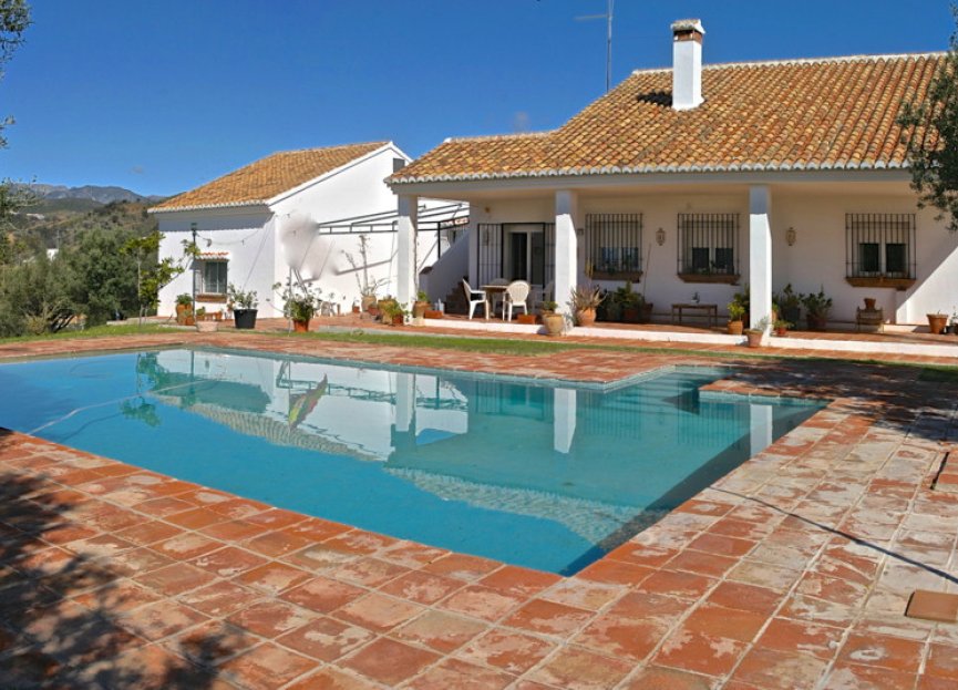 Reventa - House - Detached Villa - Marbella - Elviria