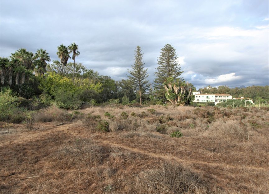 Resale - Plot - Residential Plot - Marbella - Guadalmina Baja