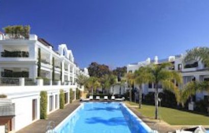 Resale - Apartment - Middle Floor Apartment - Estepona - Estepona Centro