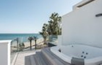 Resale - House - Townhouse - Estepona - Estepona Centro