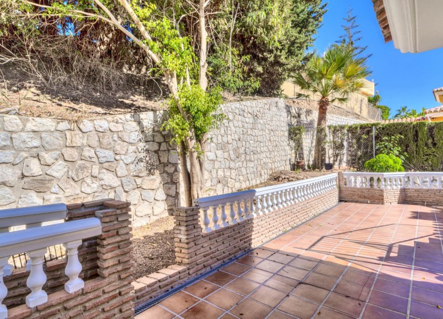 Resale - House - Detached Villa - Mijas - Torrenueva