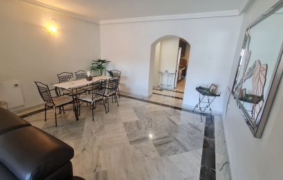 Resale - Apartment - Middle Floor Apartment - Marbella - Nueva Andalucia