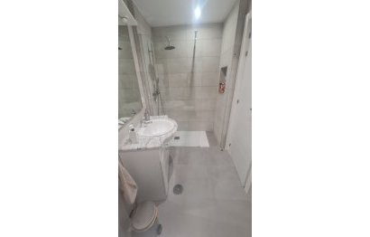 Resale - Apartment - Middle Floor Apartment - Marbella - Nueva Andalucia