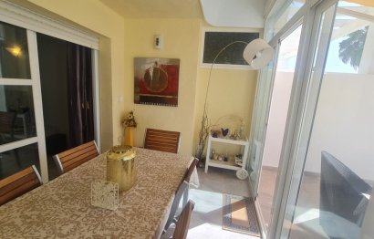 Resale - Apartment - Middle Floor Apartment - Marbella - Nueva Andalucia