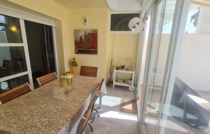 Resale - Apartment - Middle Floor Apartment - Marbella - Nueva Andalucia