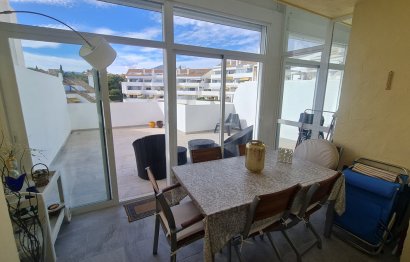 Resale - Apartment - Middle Floor Apartment - Marbella - Nueva Andalucia