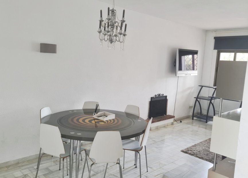 Resale - House - Townhouse - Marbella - Nueva Andalucia