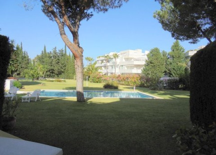 Resale - House - Townhouse - Marbella - Nueva Andalucia