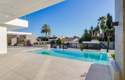 Resale - House - Detached Villa - Marbella - Marbesa