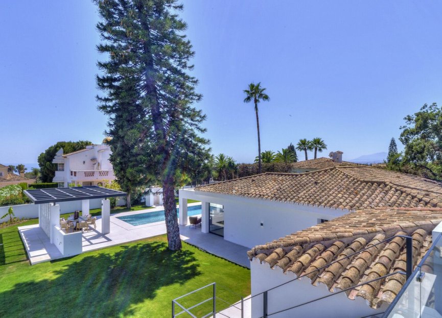 Resale - House - Detached Villa - Marbella - Elviria