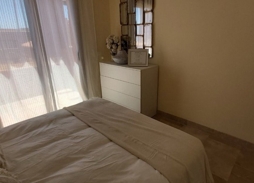 Resale - Apartment - Middle Floor Apartment - Manilva - La Duquesa