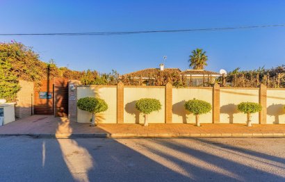 Resale - House - Detached Villa - Estepona - Bel Air