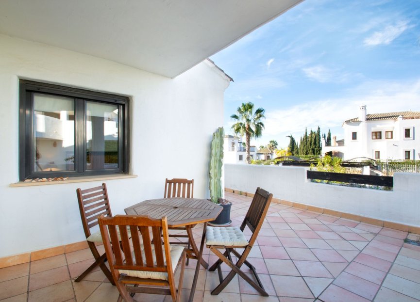 Resale - Apartment - Middle Floor Apartment - Estepona - Selwo