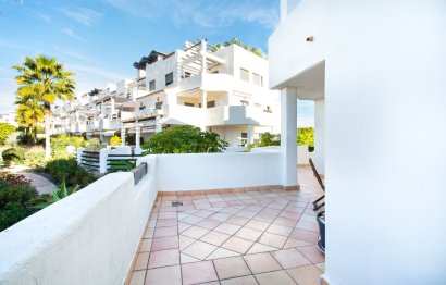 Resale - Apartment - Middle Floor Apartment - Estepona - Selwo