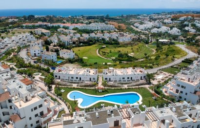 Resale - Apartment - Middle Floor Apartment - Estepona - Selwo