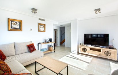 Resale - Apartment - Penthouse - Estepona - Selwo