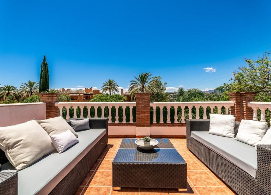 Resale - House - Detached Villa - Marbella - Nueva Andalucia