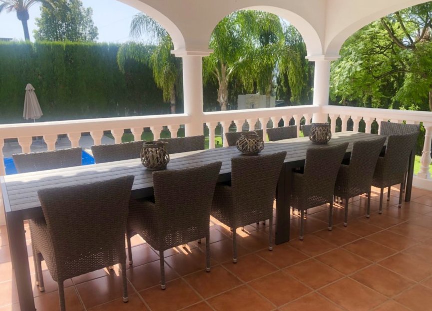 Resale - House - Detached Villa - Marbella - Nueva Andalucia