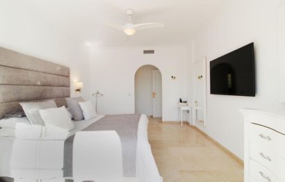 Resale - House - Detached Villa - Marbella - Nueva Andalucia