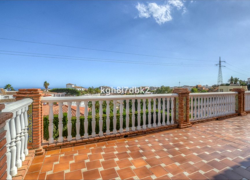 Resale - House - Detached Villa - Benalmádena - Benalmadena Centro