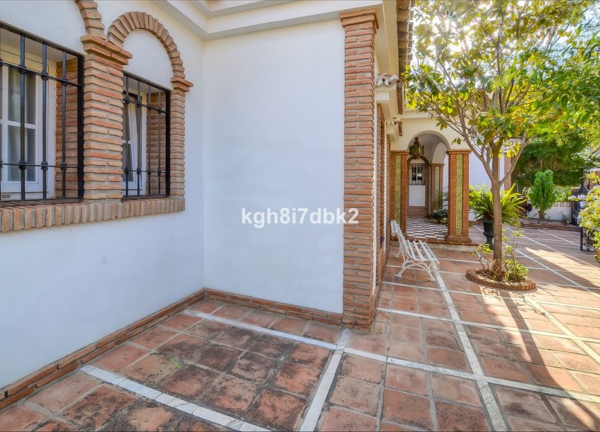 Resale - House - Detached Villa - Benalmádena - Benalmadena Centro