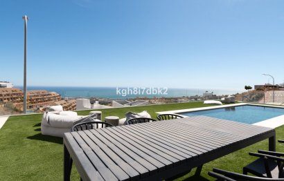 Reventa - House - Detached Villa - Benalmádena - Benalmadena Centro