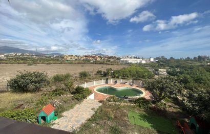 Resale - House - Detached Villa - Estepona - Cancelada