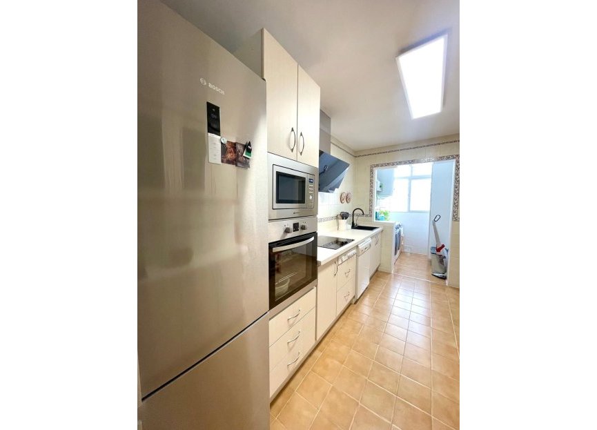 Resale - Apartment - Middle Floor Apartment - Fuengirola - Fuengirola Centro