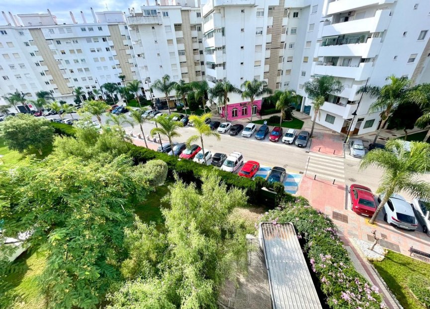 Resale - Apartment - Middle Floor Apartment - Fuengirola - Fuengirola Centro