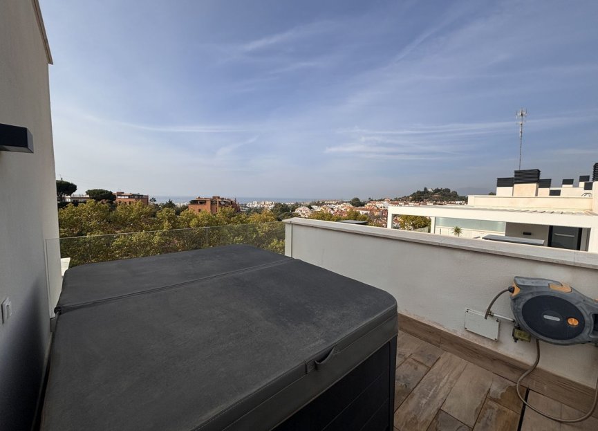 Resale - Apartment - Penthouse Duplex - Marbella