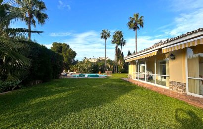 Reventa - House - Detached Villa - Marbella - Elviria