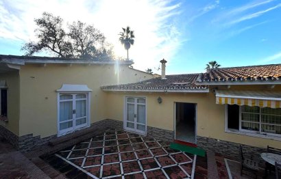 Reventa - House - Detached Villa - Marbella - Elviria