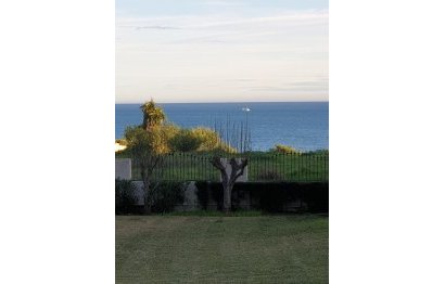 Resale - House - Detached Villa - Estepona - Estepona Centro