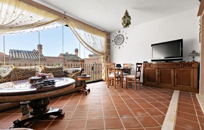 Resale - House - Townhouse - Estepona - Estepona Centro