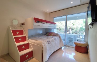 Resale - Apartment - Middle Floor Apartment - Estepona - Estepona Centro