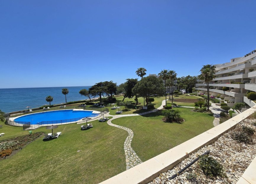 Resale - Apartment - Middle Floor Apartment - Estepona - Estepona Centro