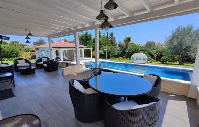 Resale - House - Detached Villa - Marbella - Marbella Centro