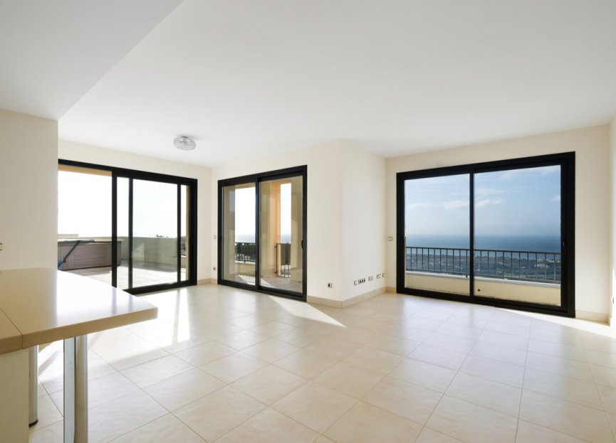 Resale - Apartment - Penthouse - Marbella - Altos de los Monteros