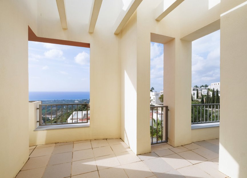 Resale - Apartment - Penthouse - Marbella - Altos de los Monteros