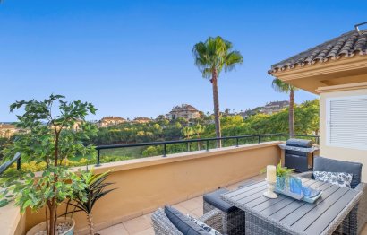 Resale - Apartment - Middle Floor Apartment - Marbella - Elviria