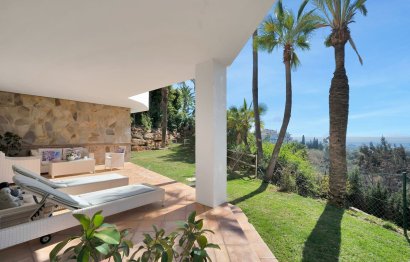 Resale - House - Detached Villa - Marbella - Hacienda Las Chapas