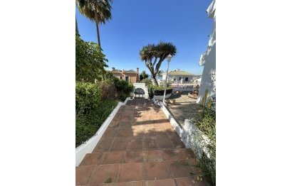 Resale - House - Detached Villa - Estepona - Estepona Centro