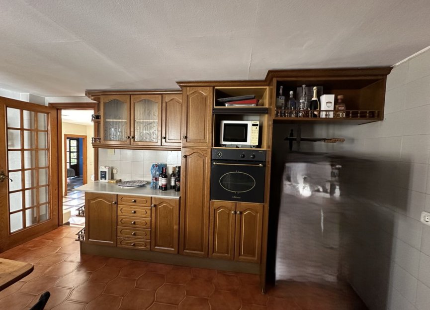 Resale - House - Detached Villa - Estepona - Estepona Centro