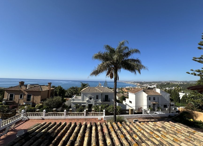 Resale - House - Detached Villa - Estepona - Estepona Centro