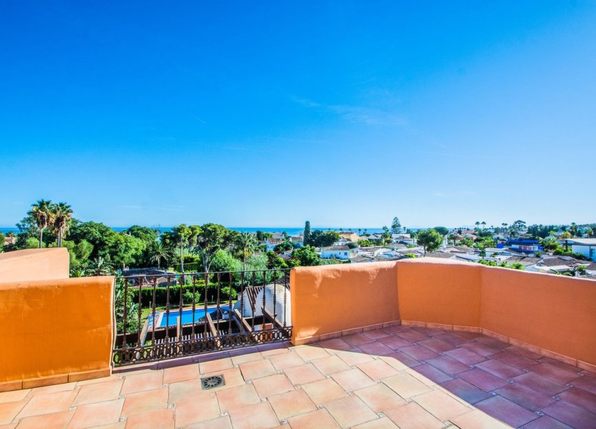 Resale - Apartment - Penthouse - Estepona - Cancelada