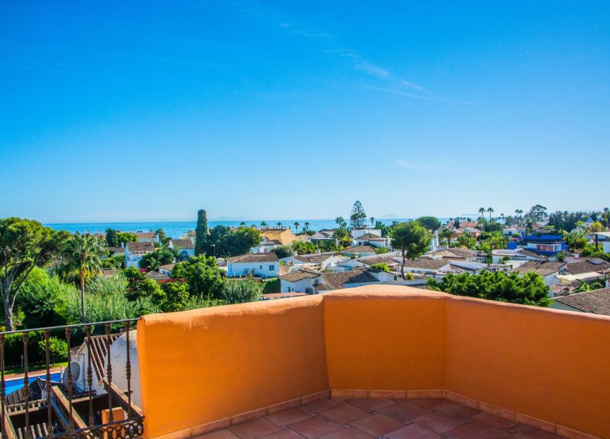 Resale - Apartment - Penthouse - Estepona - Cancelada