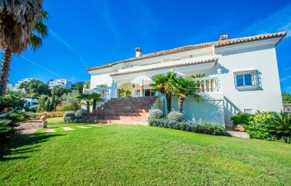 Resale - House - Detached Villa - Marbella - La Mairena