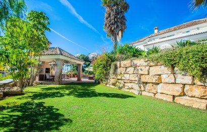 Resale - House - Detached Villa - Marbella - La Mairena